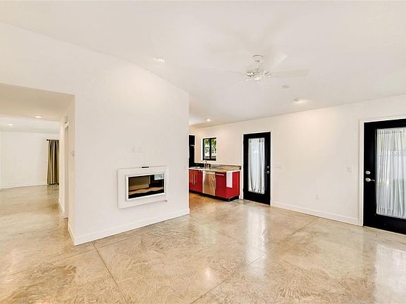 3rd image of 5027 Remington Dr