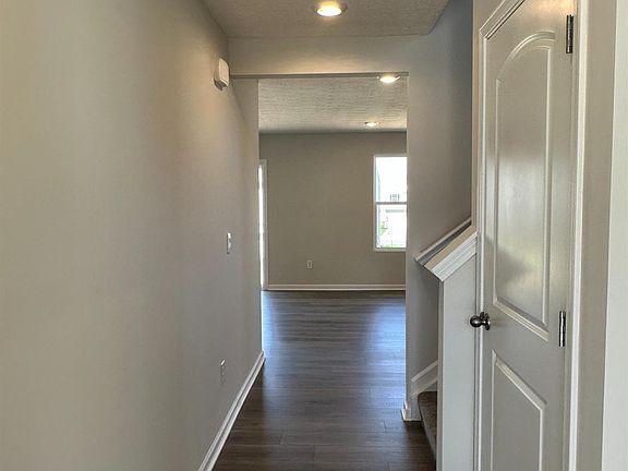 4th image of 2452 Amelia Ct