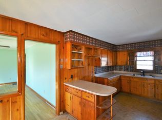 890 Timothy Dr, Camden, TN 38320