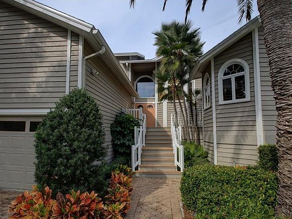 3rd image of 417 Saint Andrews Dr