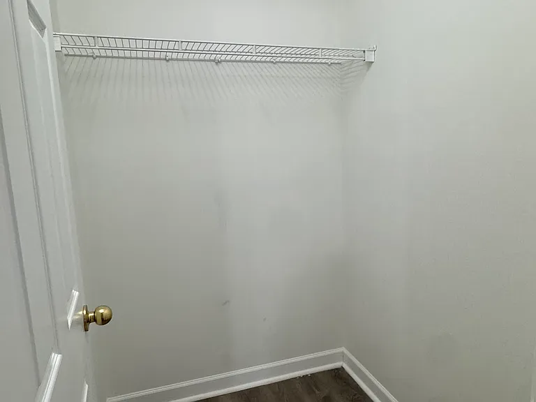4913 Hopewood Ln — Photo 1