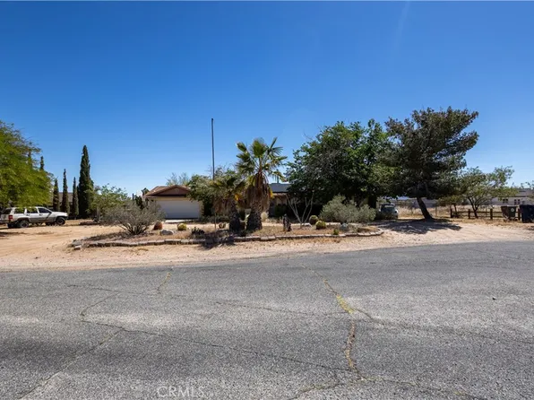 3809 Hanford Ave, Yucca Valley, CA 92284