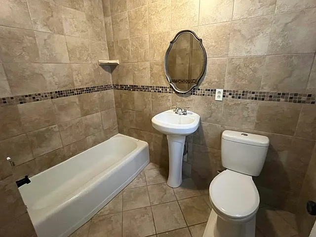 285 Wilder St — Photo 6
