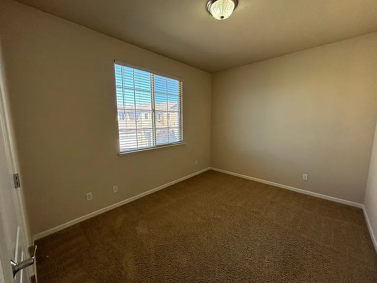 3286 Southerland Rd — Photo 14
