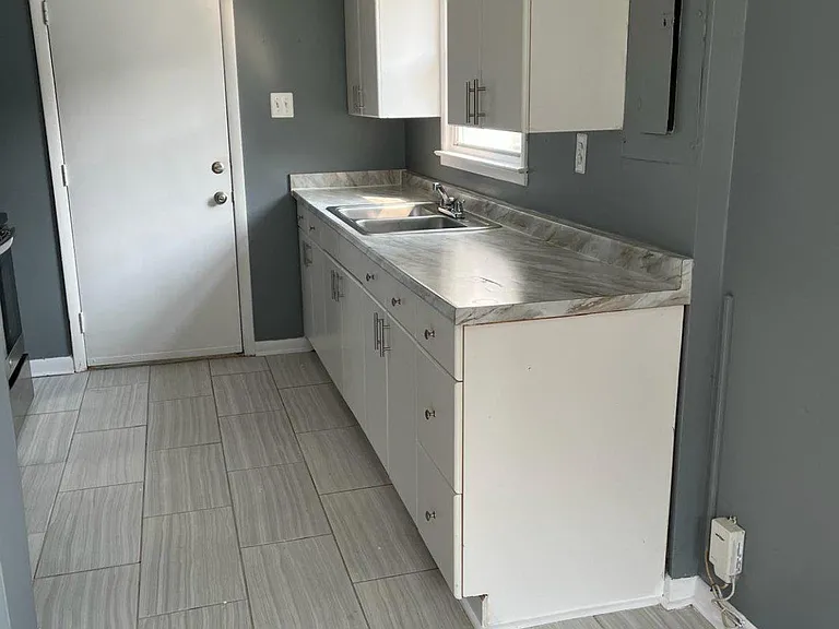 13435 Greenacre Dr — Photo 7
