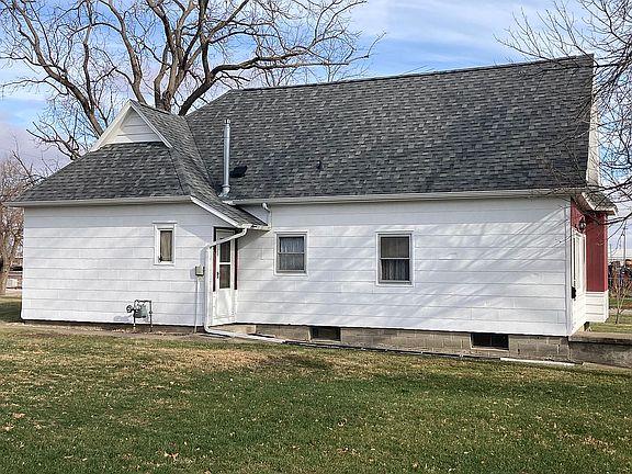 2nd image of 1633 5th St
