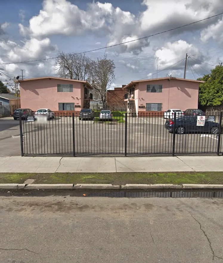2 bed, 1.0 bath, 810 sqft, $1,195 — Photo 1