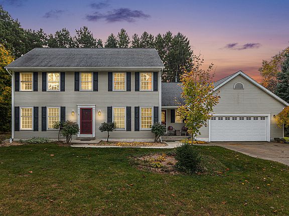 2nd image of 2335 Pine Grove Dr