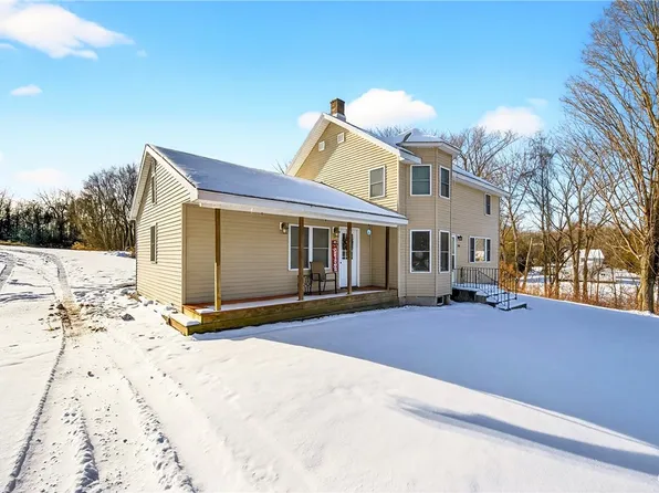 395 Furniss Station Rd, Oswego, NY 13126