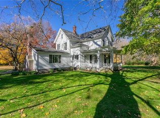 61 Fisher Rd, Pittsford, NY 14534
