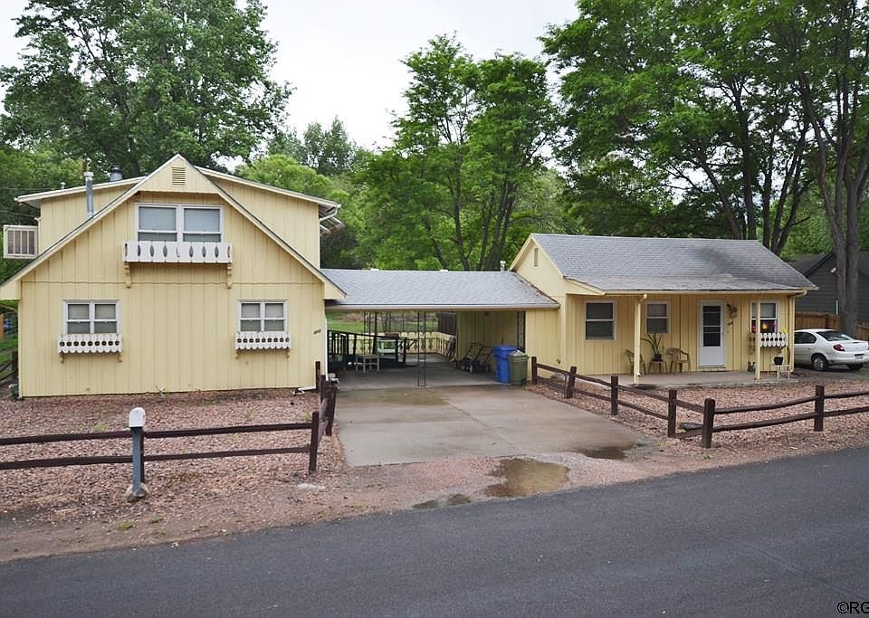 2nd image of 402 Riverside Dr