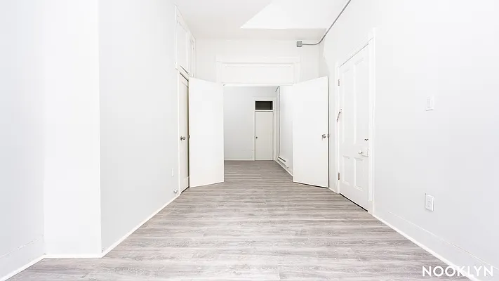 Rented by Nooklyn NYC LLC | media 9