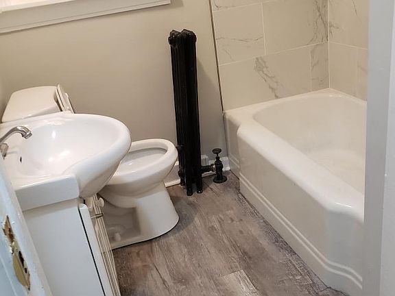 2nd image of 6807 S Harper Ave APT 3R