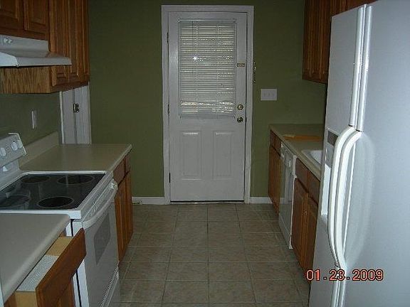 4th image of 304 Lee Road 0504