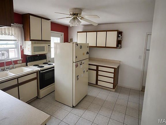 4th image of 2103 Timber Ln