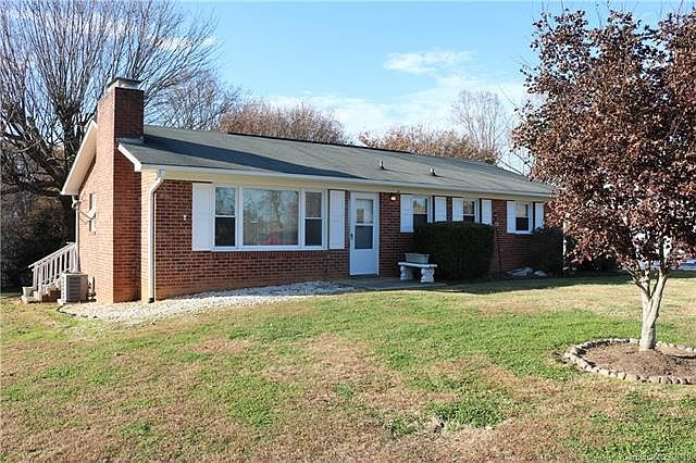1st image of 613 S Buena Vista Dr