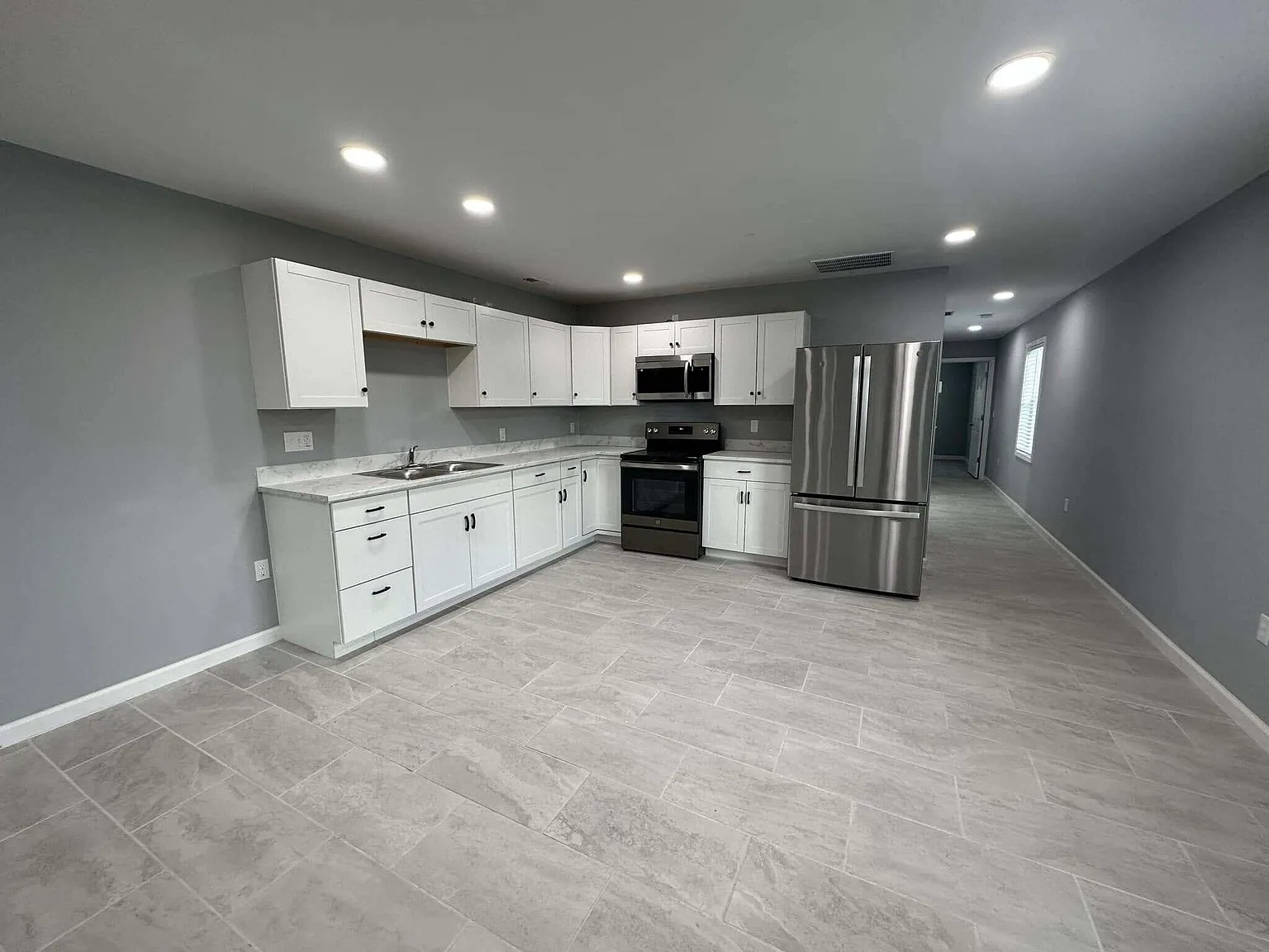 2 bed, 925 sqft, $900 — Photo 3