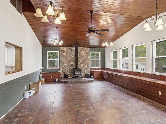 5th image of 27679 Splithand Rd