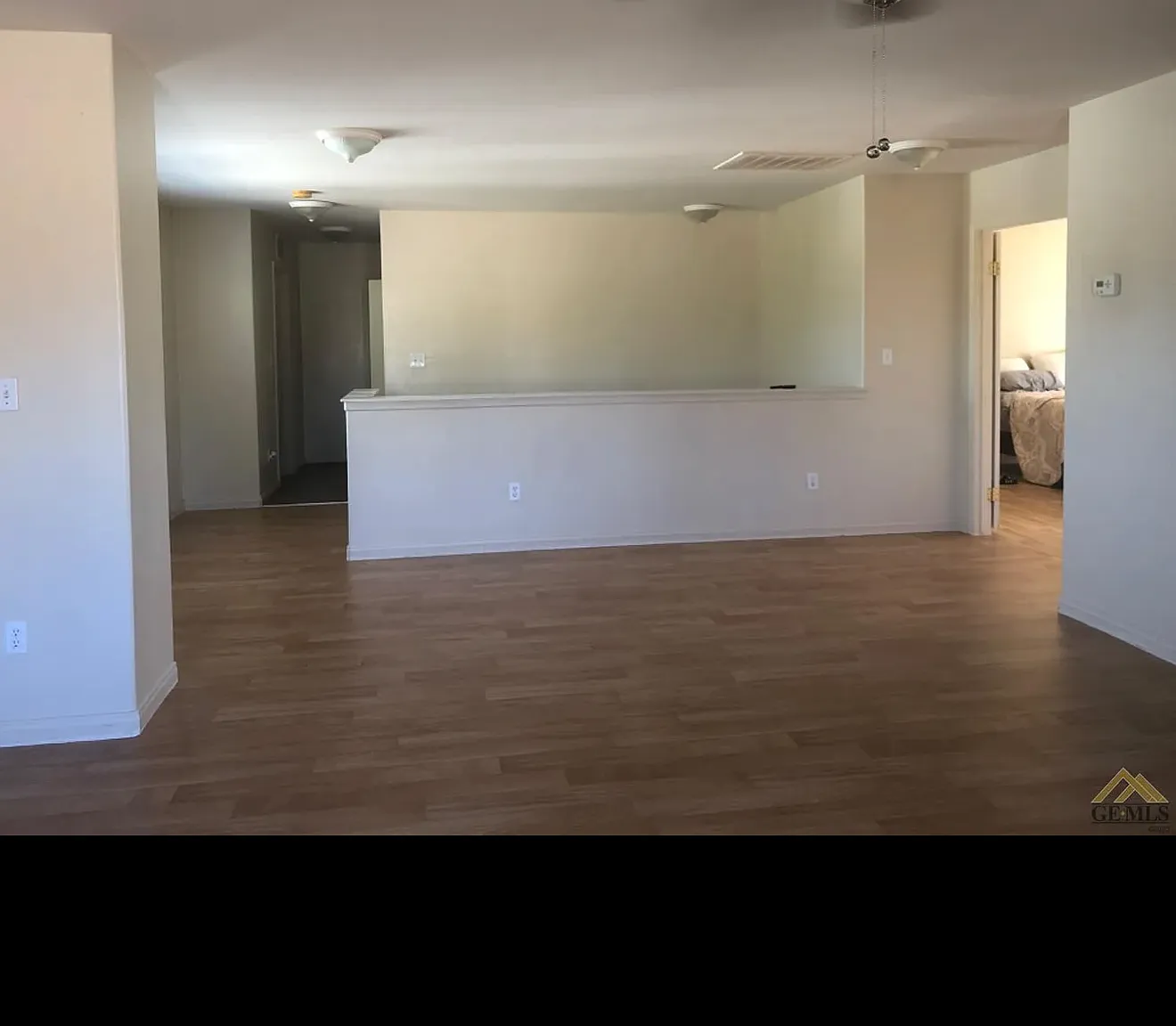 6 bed, 3896 sqft, $4,500 — Photo 1