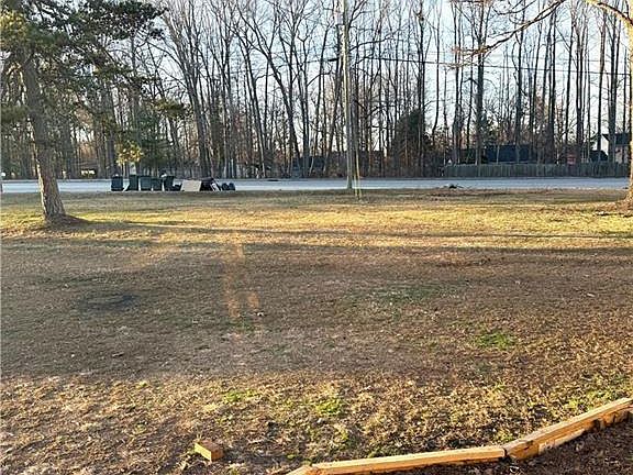 3rd image of 2503 W Vandalia Rd