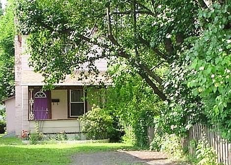 1st image of 215 Park St