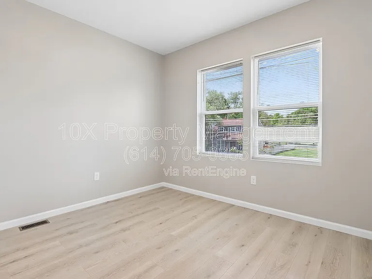 1209 E Whittier St #E — Photo 16