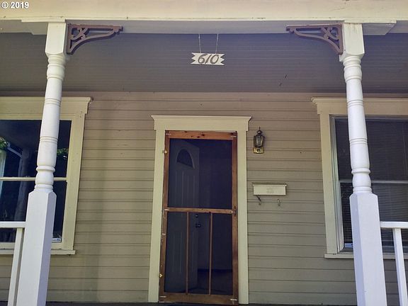 2nd image of 610 SE 8th Ave