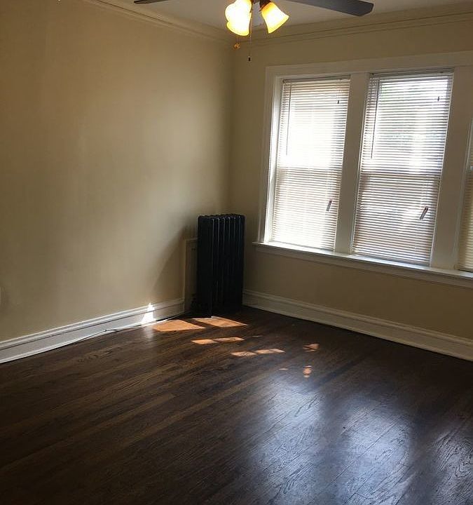 2nd image of 2850 W 65th St #2