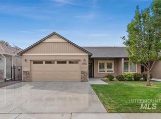 2753 E Apricot Dr, Meridian, ID 83646