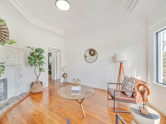 3rd image of 1614-1618 Balboa St #1