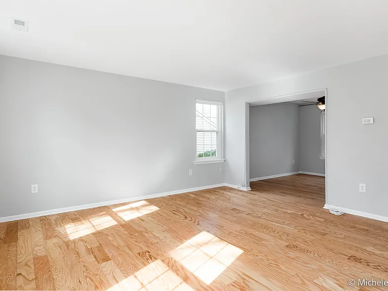 272 Yale Ct — Photo 46