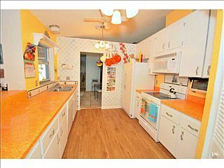 3rd image of 114 15th St