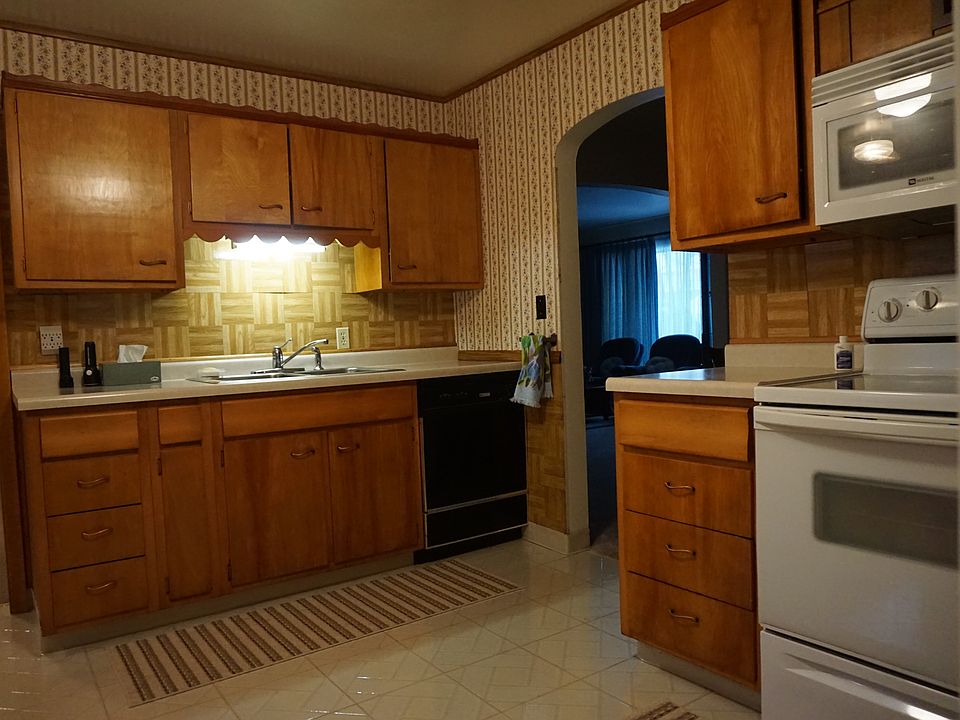 2nd image of 1903 Rist Ave
