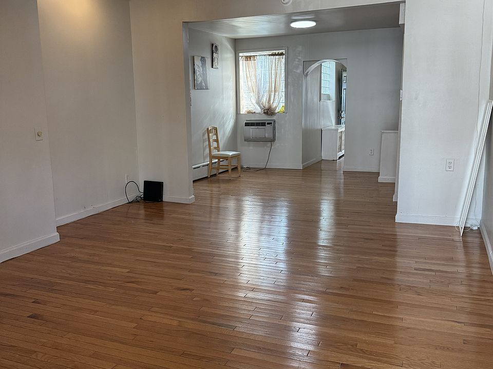 1st image of 2454 S Millick St