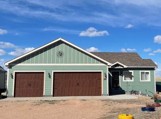 809 Valley View Dr, Cheyenne, WY 82009