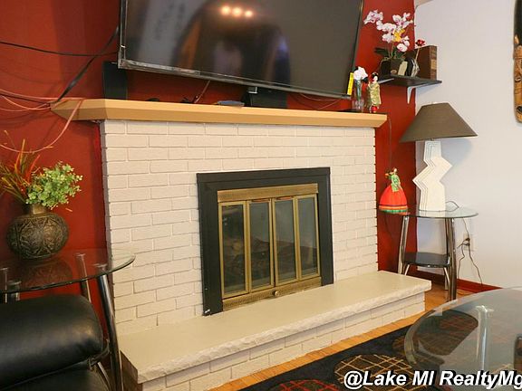 3rd image of 5466 Blaine Ave SE