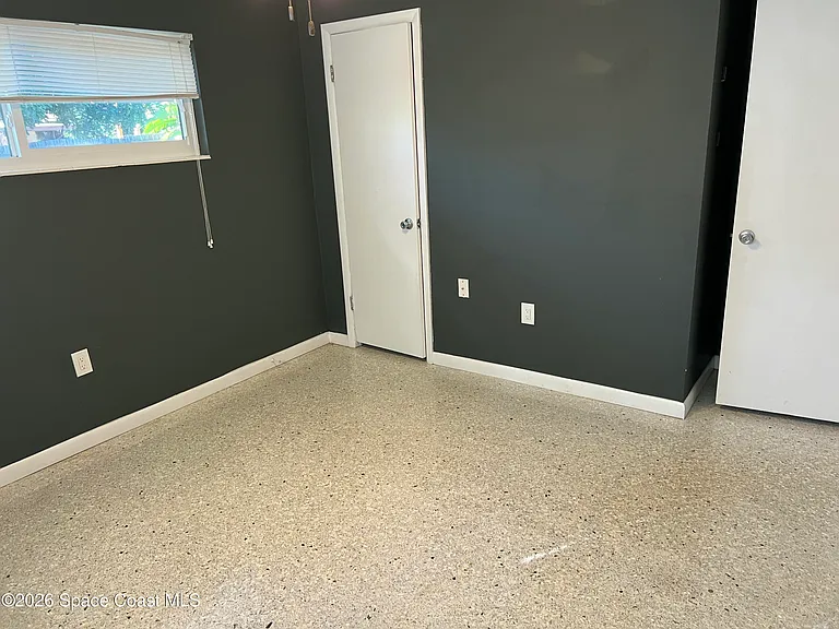 250 Debra Ct — Photo 23
