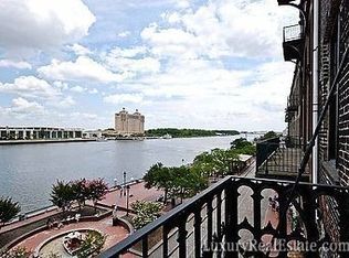 42 E Bay St, Savannah, GA 31401