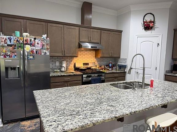 3rd image of 7034 Spring Gardens Dr
