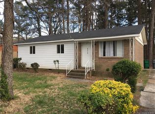 9212 Edgevale Dr, Charlotte, NC 28216