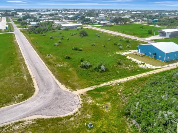 8 Boca Grande Loop, Pt O Connor, TX 77982
