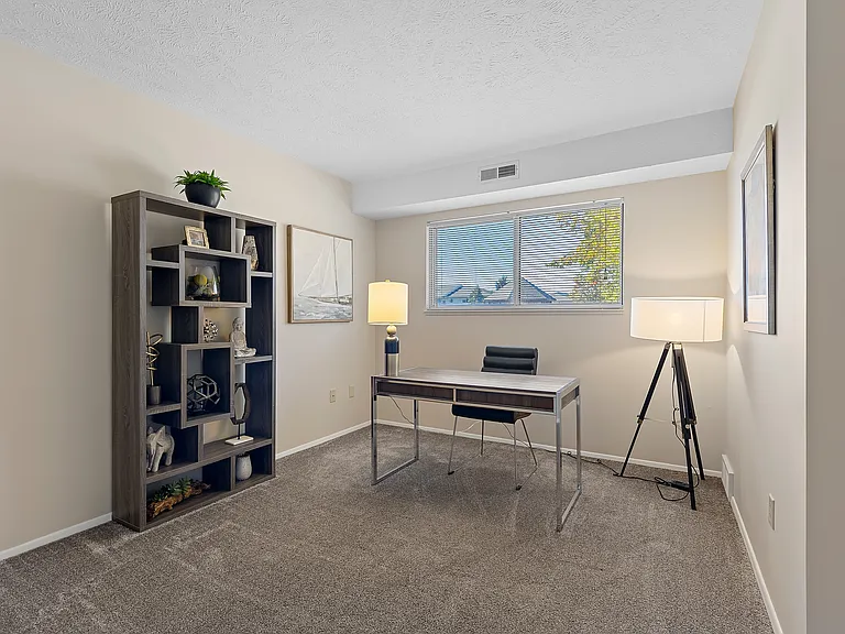 Tamarac Apartments — Photo 6