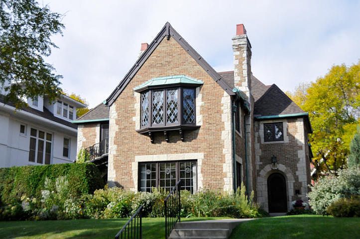1st image of 2835 N Lake Dr #2