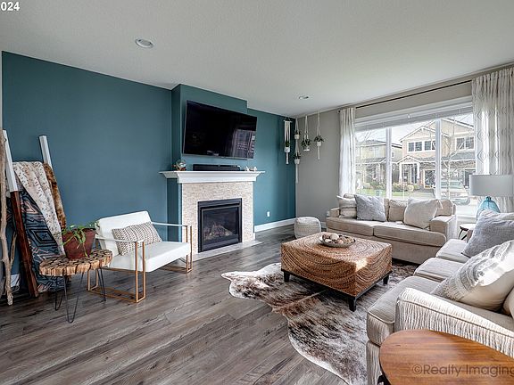 5th image of 3781 SE McKenzie Ave