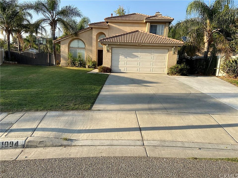 1st image of 1094 Mountain Crest Dr