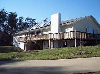 4th image of 142 Stone Harbor Ln