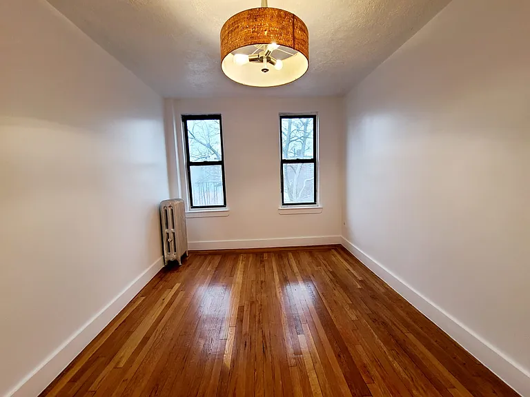 2108 Chatterton Ave #4A — Photo 10