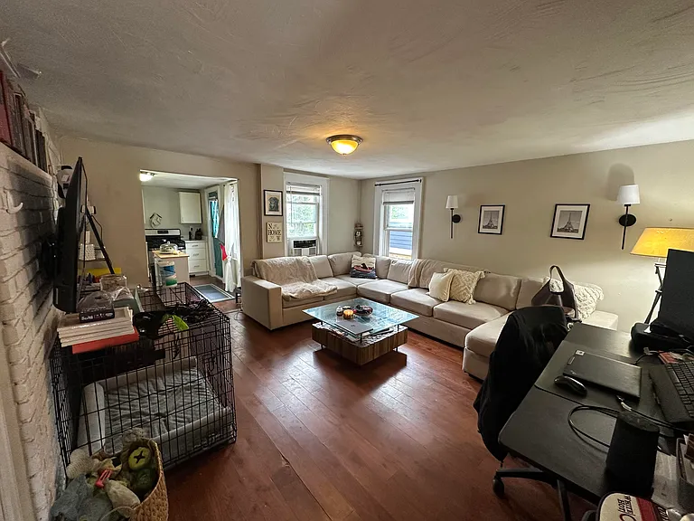 261 Emerson St #1 — Photo 1