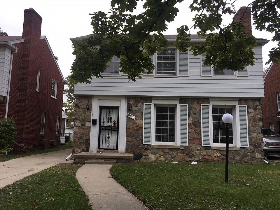 1st image of 18961 Sorrento St