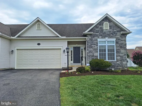 17988 Constitution Cir, Hagerstown, MD 21740